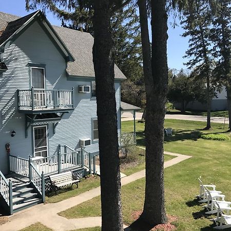 Harbor Light Inn Gills Rock Bagian luar foto
