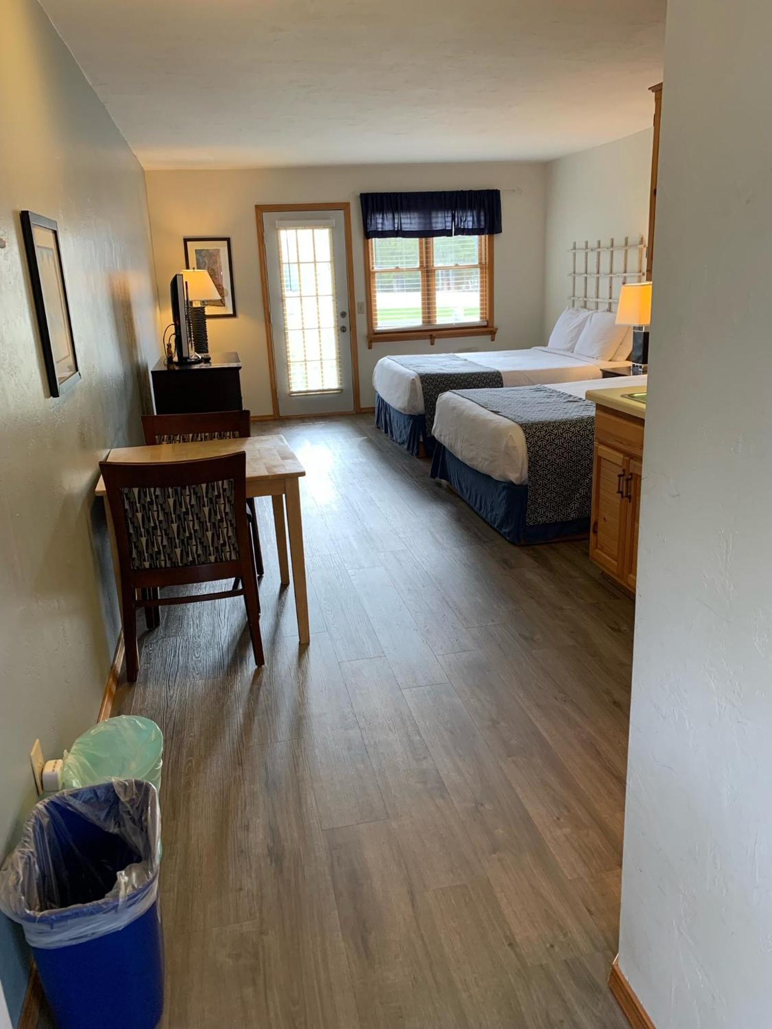 Harbor Light Inn Gills Rock Bagian luar foto
