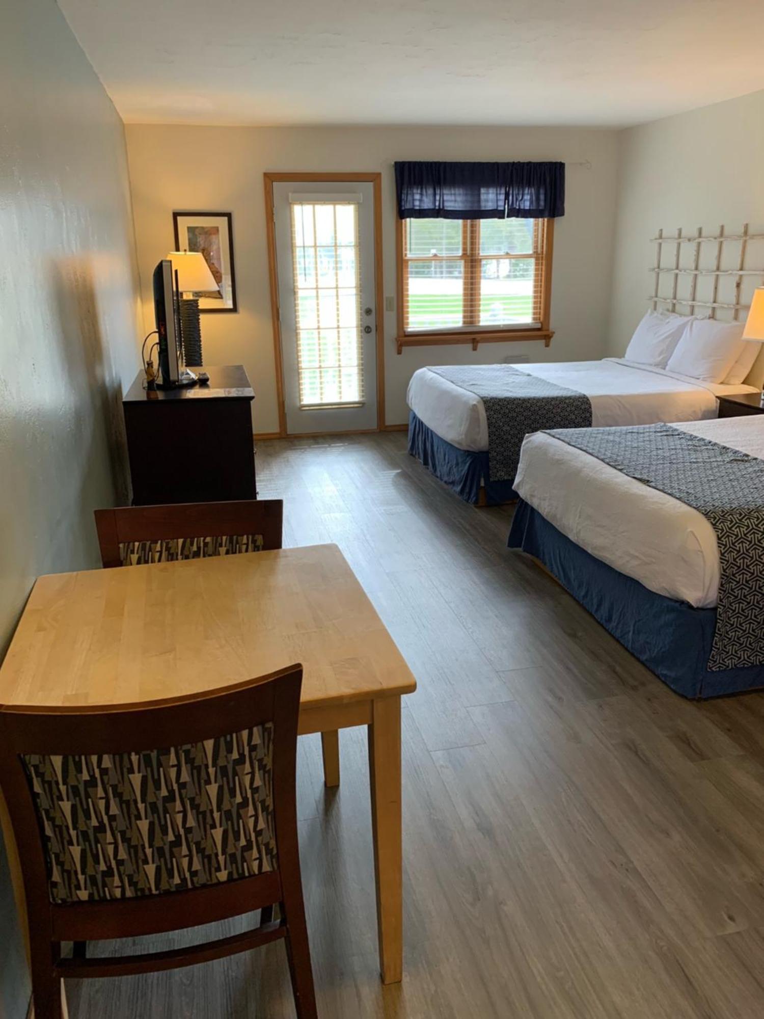 Harbor Light Inn Gills Rock Bagian luar foto