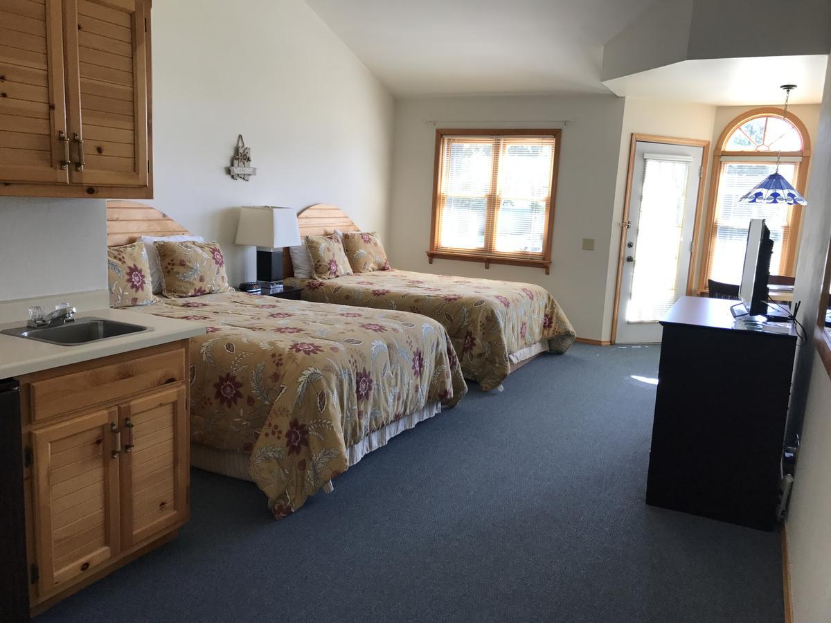 Harbor Light Inn Gills Rock Bagian luar foto